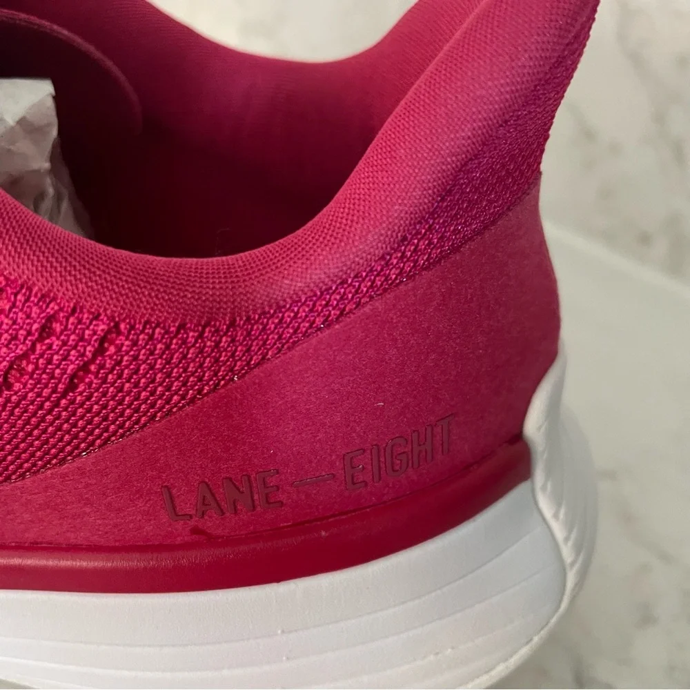 NIB Lane-Eight The Relay Trainer in Pink size US 7 $150‎
